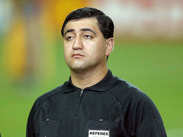 Erhitzt nach wie vor die Gemüter italienischer Fußballfans: der ehemalige Fifa-Schiedsrichter Byron Moreno aus Ecuador.