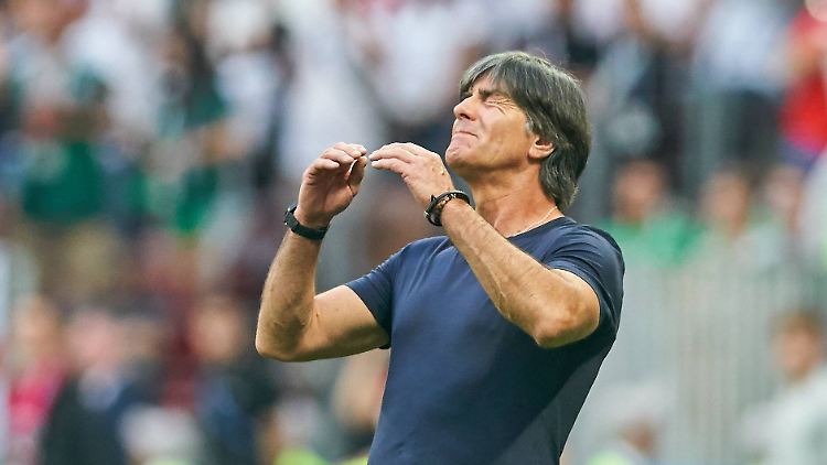Bundestrainer Joachim Löw und seine deutsche Nationalmannschaft erlebten ein Fiasko Mexicana.
