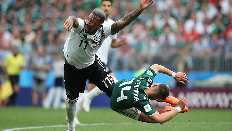 Schwebende Mexikaner und strauchelnde Deutsche.