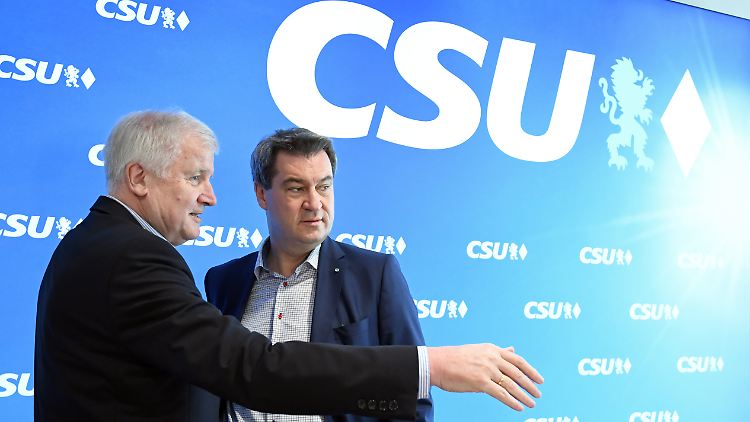 Seehofer habe Prokura, sagt Söder.
