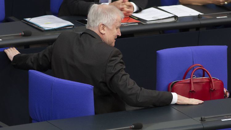 Wie weit geht Seehofer im Konflikt mit der Kanzlerin?