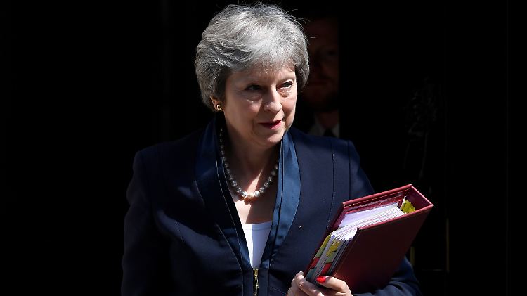Theresa May wird momentan von vielen Seiten für ihre Brexit-Politik kritisiert.