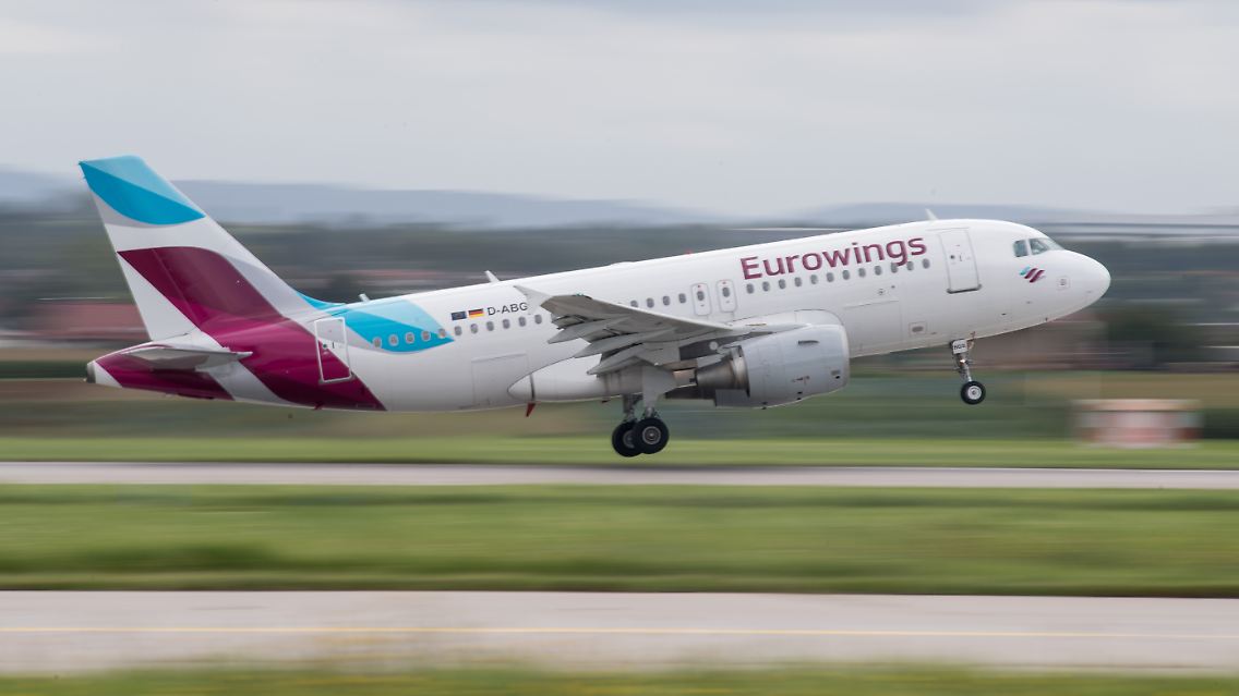 Das Bundeskartellamt hatte nach der Pleite von Air Berlin auf Beschwerden von Reisenden hin die Preise bei Lufthansa und ihrer Billigtochter Eurowings für innerdeutsche Flüge vom Herbst 2017 unter die Lupe genommen.