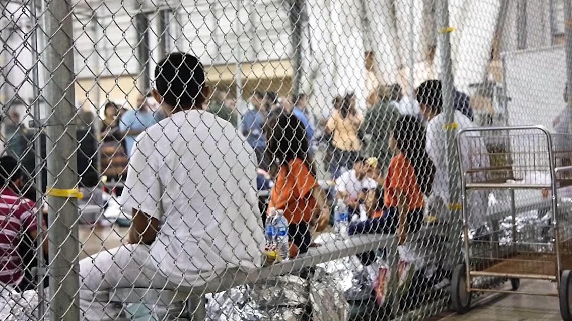 ZerrisseneFamilienUSA.jpg