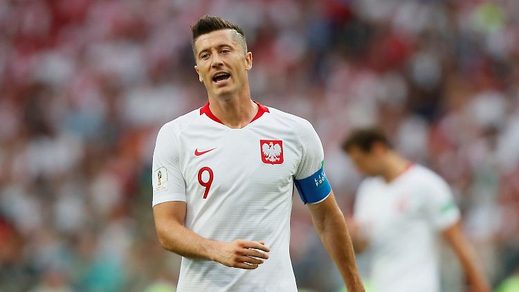 Lewandowski kann beim WM-Auftakt seiner Polen nicht glänzen.