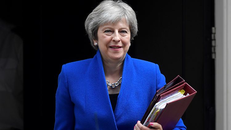 Kann zufrieden mit dem Abstimmungsergebnis sein: Premierministerin Theresa May.