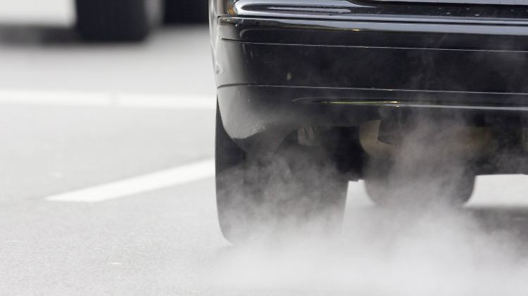Daimler weist den Vorwurf zurück, seine Abschaltvorrichtungen seien illegal.