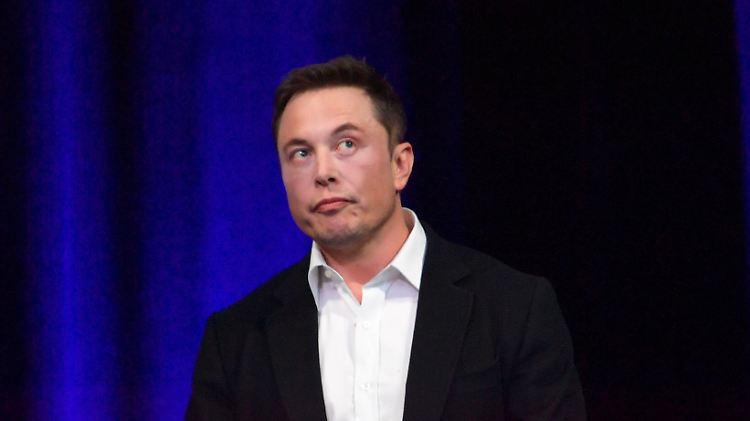Tesla-Chef Elon Musk hatte die Angestellten bereits am Wochenende in einer E-Mail über den angeblichen Feind in den eigenen Reihen informiert. 