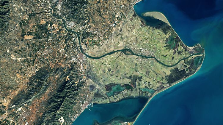 Das Delta des Ebro: Dort, wo der größte Fluss Spaniens das Mittelmeer erreicht, liegen besonders fruchtbare Böden.