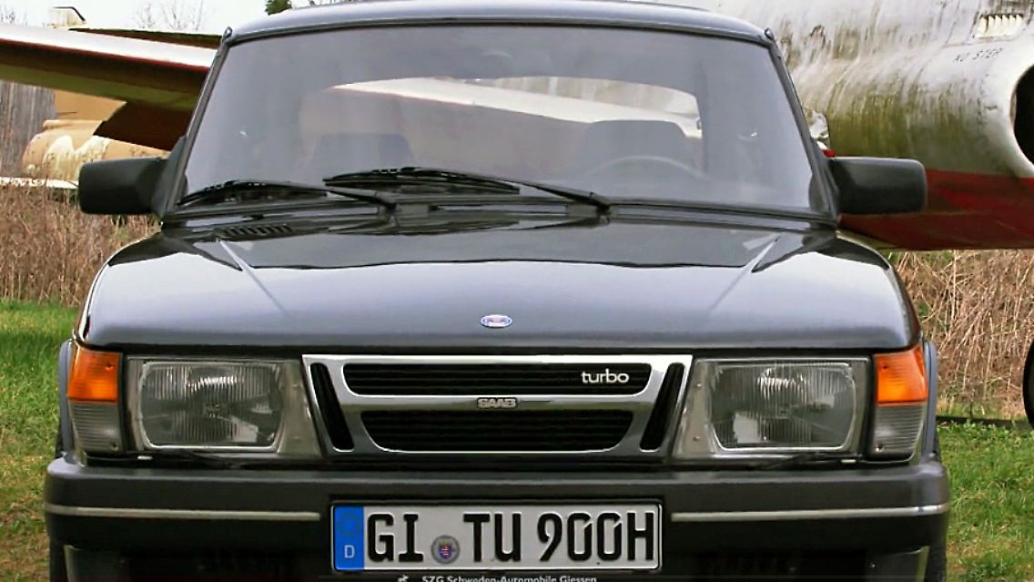 PS_Saab-900.jpg