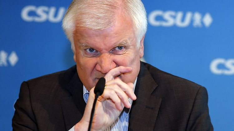 Horst Seehofer hat der Kanzlerin ein Ultimatum gestellt.