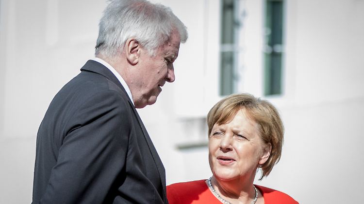 Seehofer und Merkel ziehen nicht am gleichen Strang.