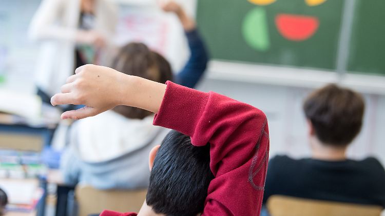 Der Lehrerverband hält es für untragbar, dass Klassen zusammengelegt werden.