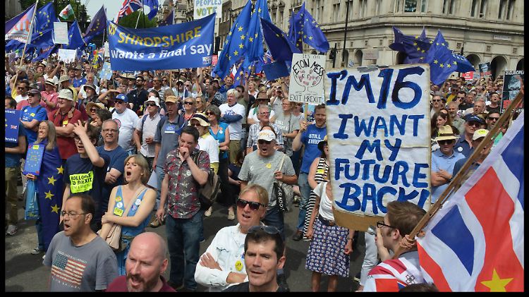 In London waren rund 100.000 Menschen auf der Straße.