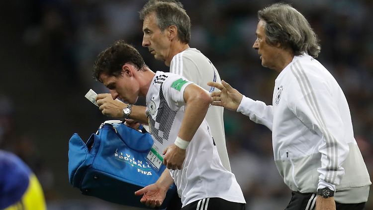 WM-Debütant Sebastian Rudy zieht sich beim Sieg des DFB-Teams gegen Schweden einen Nasenbeinbruch zu.