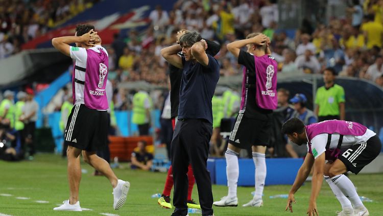 Lange Zeit sah es gegen Schweden nicht gut aus für die deutsche Mannschaft und Bundestrainer Joachim Löw.