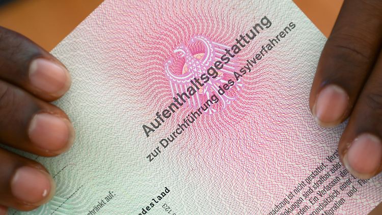Mit Stand Ende Dezember 2017 zählte das Flüchtlingshilfswerk UNHCR 1,41 Millionen Schutzberechtigte und Asylbewerber in Deutschland.