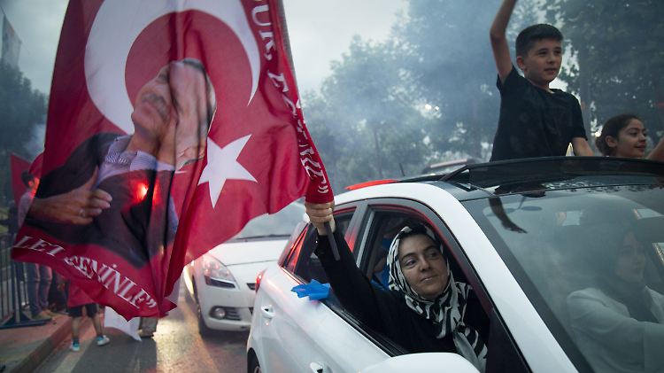 Recep Erdogan hat die Wahl gewonnen. Doch die Wirtschaftskrise in der Türkei geht weiter.