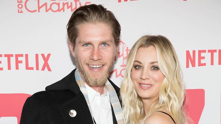 Noch in diesem Jahr will Kaley Cuoco Karl Cook heiraten.