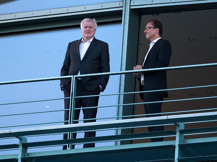 "CDU und CSU sind eine Schicksalsgemeinschaft": Bundesinnenminister Horst Seehofer (l.) und Alexander Dobrindt.