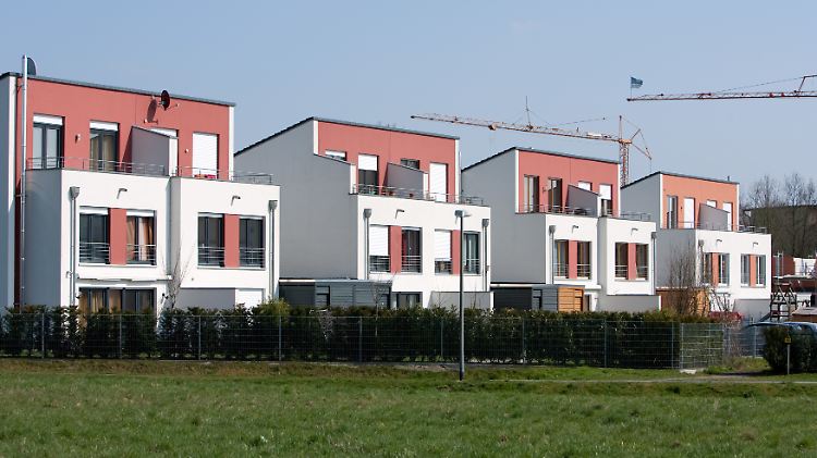 Grund für die steigenden Baukosten für Wohnungen sei nicht etwa Spekulation, sondern die starke Auslastung der Bauindustrie, so die GdW.