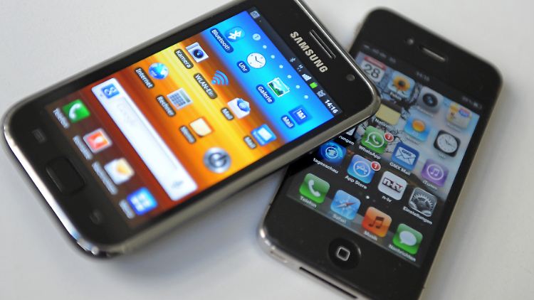 Galaxy 2 und iPhone 4: Modelle aus der Hochzeit des Patentkriegs zwischen Samsung und Apple.