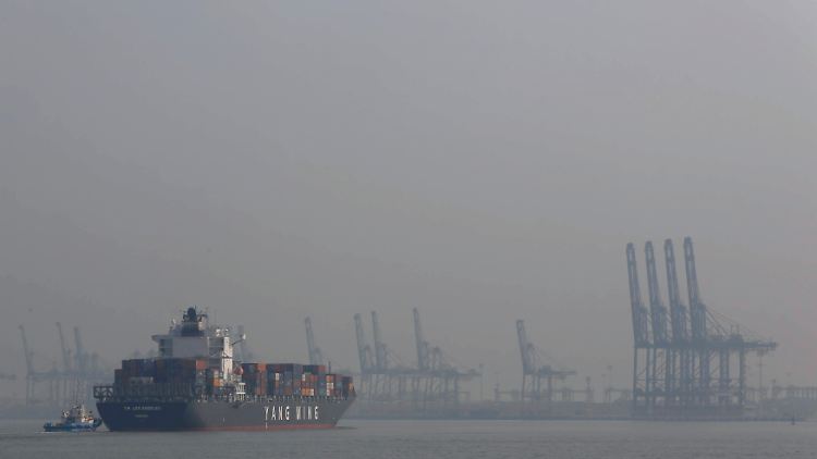Einfahrt in den Port of Los Angeles: Am Containerterminal in Long Beach kommt die Masse der in China produzierten Waren für den US-Markt an.