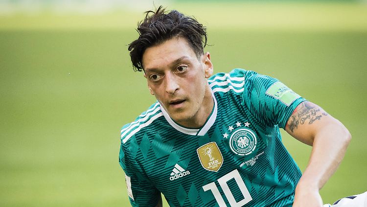Starke Pässe und lange Abtauchphasen - so liest sich das WM-Zeugnis von Mesut Özil.