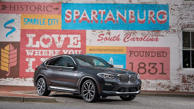 Gestrafft und verfeinert präsentiert sich der der neue BMW X4.