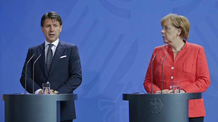 Giuseppe Conte weiß, dass er für Bundeskanzlerin Angela Merkel in der Asylfrage sehr wichtig ist.