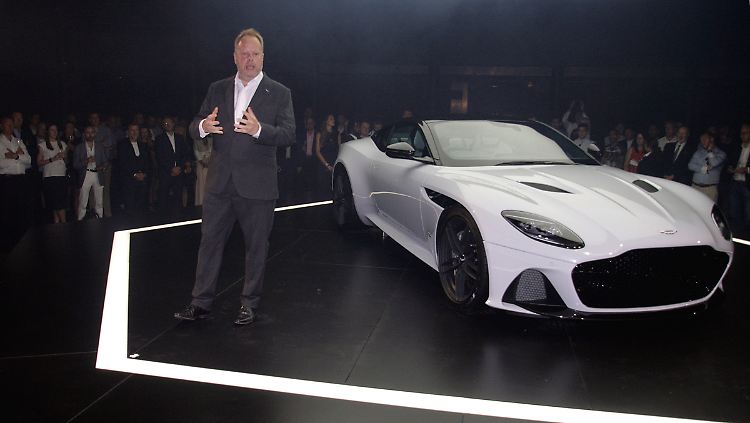"Überwältigend" findet Andy Palmer die Leistungsdaten des neuen DBS Superleggera. Wen wunderts, ist der Mann doch Chef der Luxus-Manufaktur.