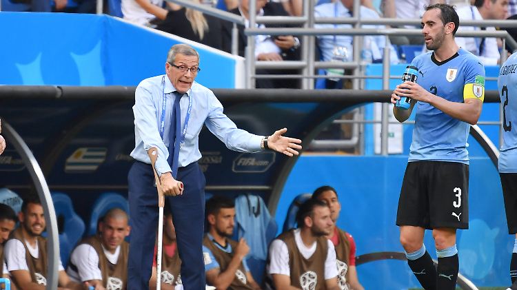Óscar Washington Tabárez lässt sich von seiner Krankheit nicht behindern.