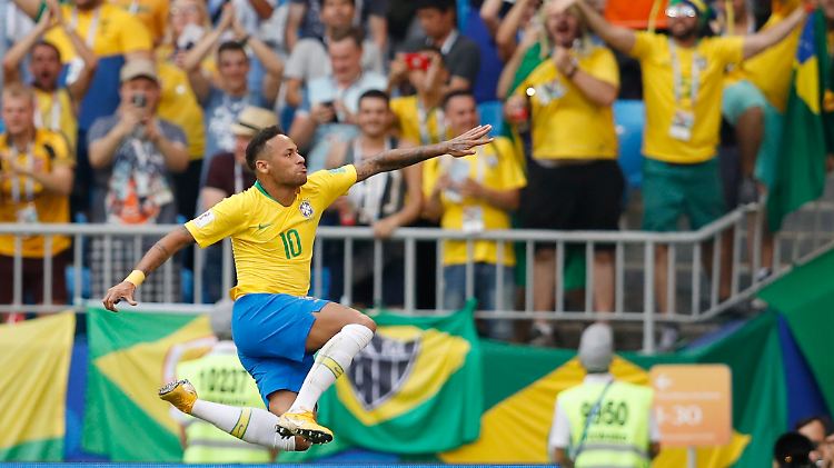 Superstar Neymar hat die brailianische Nationalelf gegen Mexiko ins WM-Viertelfinale geschossen.