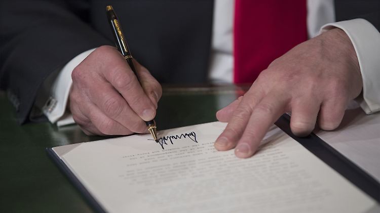 US-Präsident Donald Trump hat vor dem Nato-Gipfel einigen Bündnis-Partnern Briefe geschrieben.