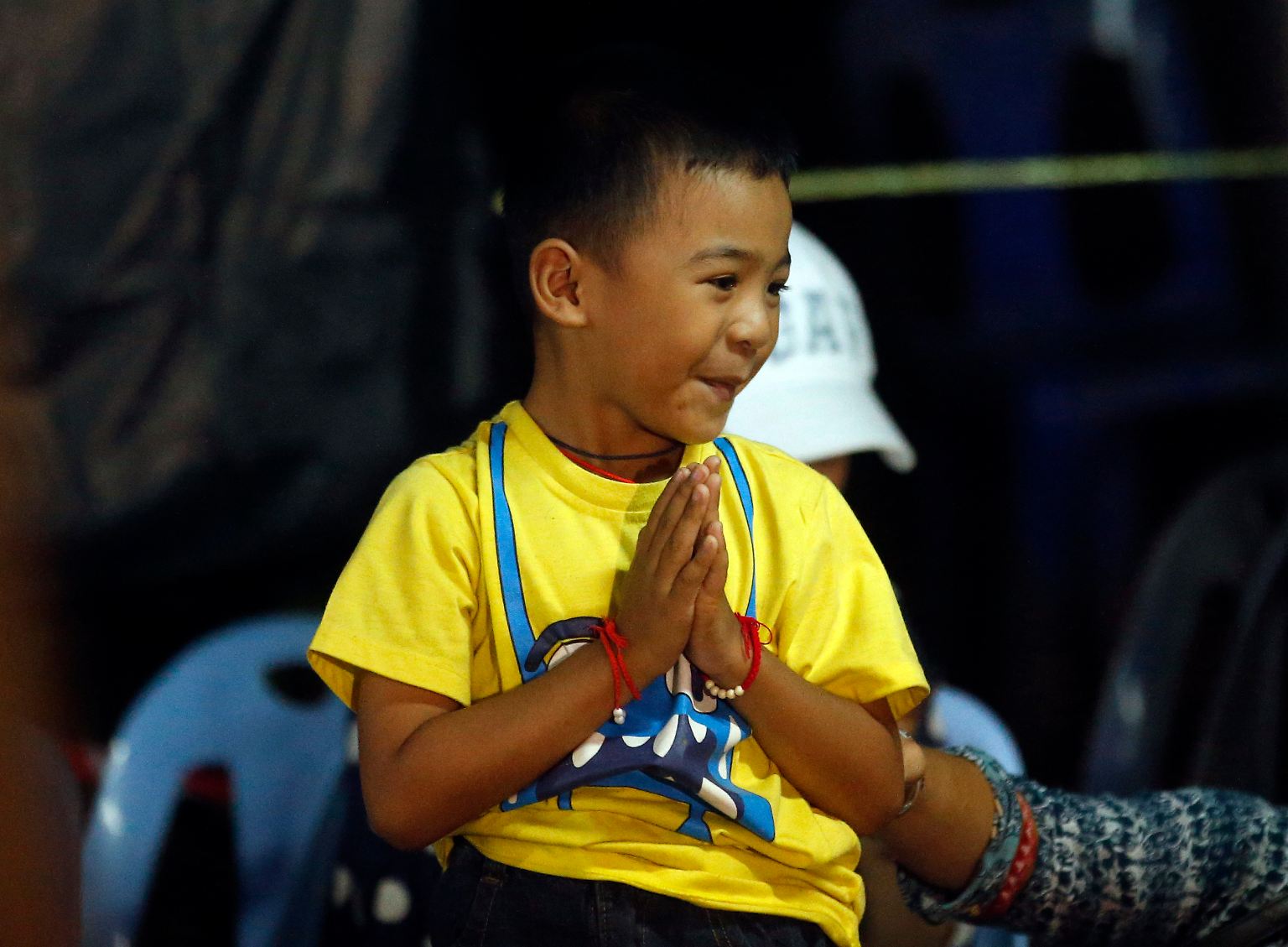 Nachdem Angehörige und Freunde neun Tage lang in Thailand um das Leben von 12 Jungen und ihrem Trainer gebangt haben ...