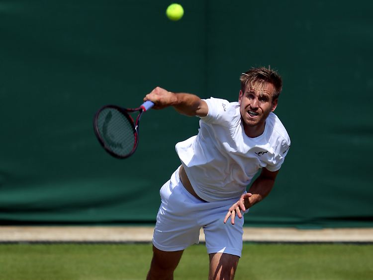 Für Peter Gojowczyk ist das Grand-Slam-Turnier in Wimbledon nach der ersten Runde beendet.