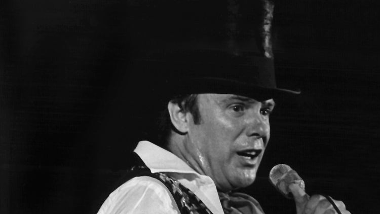 Michael Heltau während eines Auftritts im Wiener Konzerthaus im Jahr 1976.  