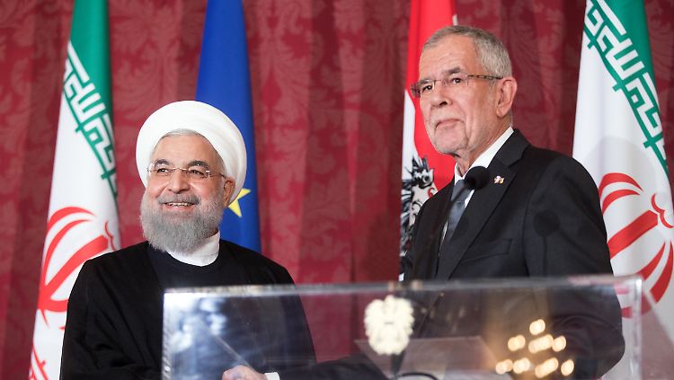 Übersteht das Atomabkommen die einseitige Aufkündigung durch Trump? Hassan Ruhani und Alexander van der Bellen bei ihrem Treffen in Wien. 