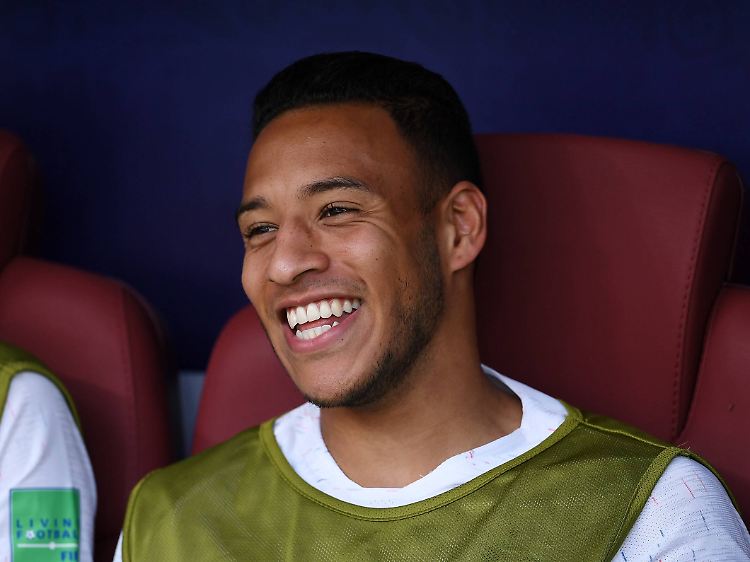 Dass er von der Bank ins Geschehen eingreift, kennt Tolisso auch vom FC Bayern.