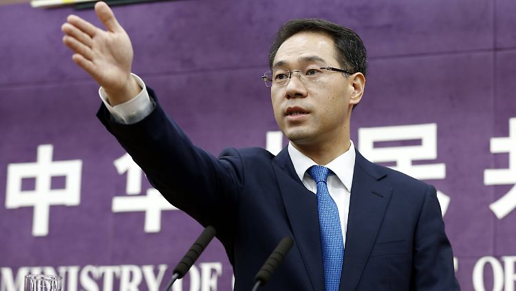 "China wird gezwungen sein, zurückzuschlagen", kündigte der Sprecher des Handelsministeriums, Gao Fen, an.