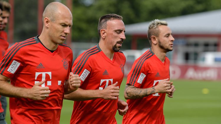 Arjen Robben und Franck Ribéry absolvieren noch eine gemeinsame Saison beim FC Bayern.