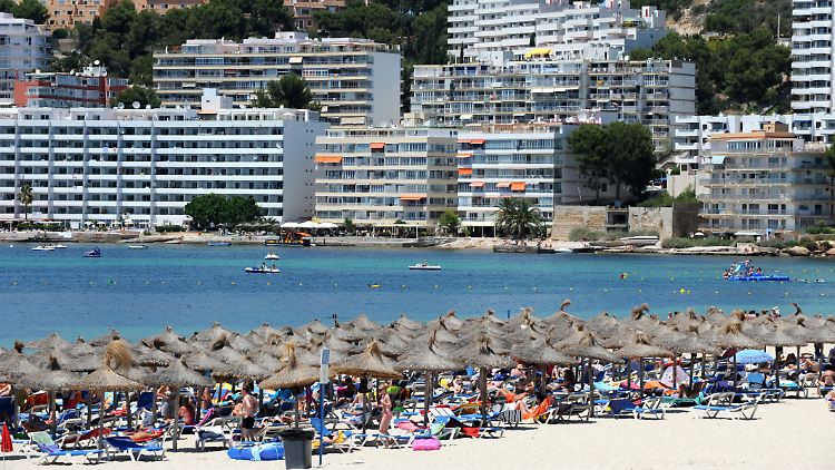 Der Badeort Magaluf ist vor allem bei Briten und Deutschen beliebt. Dort sterben die meisten Touristen durch Balkonstürze.