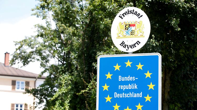 Flüchtlinge, die bereits in einem anderen EU-Land registriert sind, sollen künftig an der deutsch-österreichischen Grenze zurückgewiesen werden.