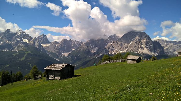 Wer noch nie in Südtirol war, hat was verpasst: Die Dolomiten sind an Schönheit kaum zu übertreffen.