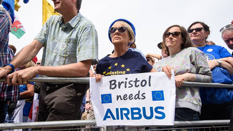 Britische Brexit-Gegner sorgen sich um ihre Jobs bei Airbus.