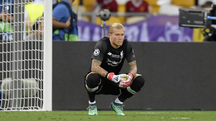 Erst ein Anruf von Franz Beckenbauer bringt Klarheit über Karius' Gehirnerschütterung.