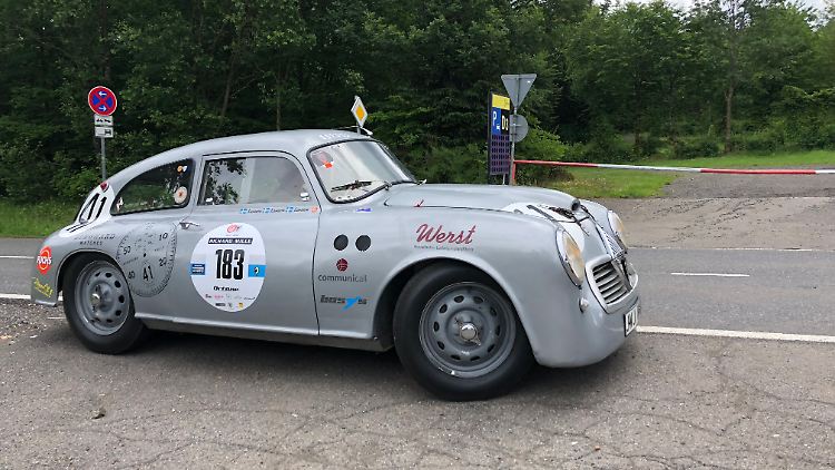 Der Borgward Hansa im Renntrimm.