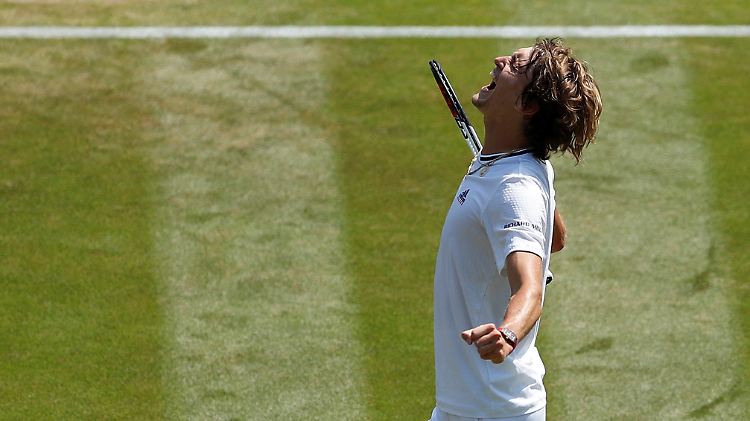 Alexander Zverev hat sich in Wimbledon im Nachsitzen in Runde drei gekämpft.
