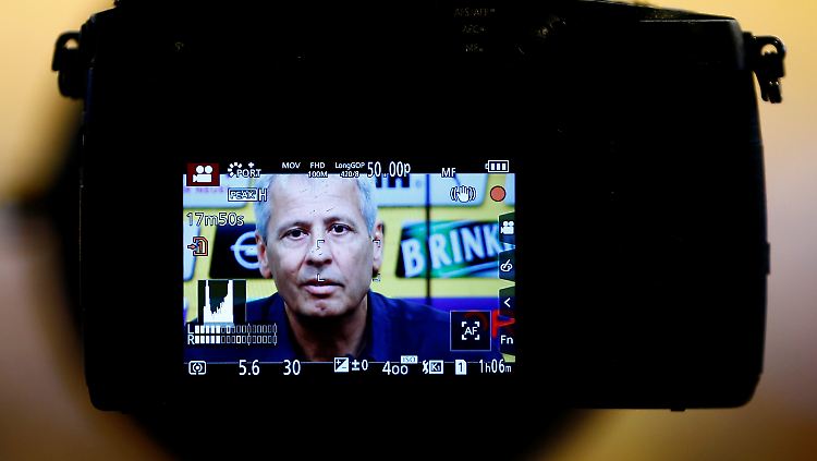 Im Fokus: Lucien Favre bei Borussia Dortmund.