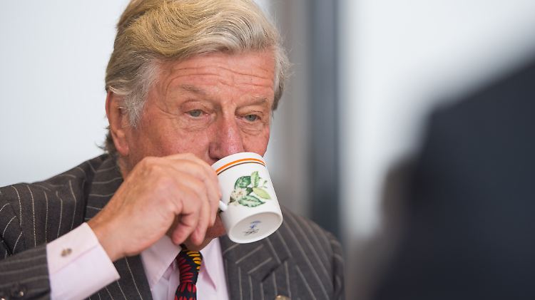 In seinem Sohn Arthur Ernesto sieht Kaffeepatriarch Albert Darboven nicht den geeigneten Nachfolger. 